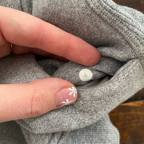 RARE! Lululemon REFLECTIVE Scuba hoodie! - Picture 5 of 5